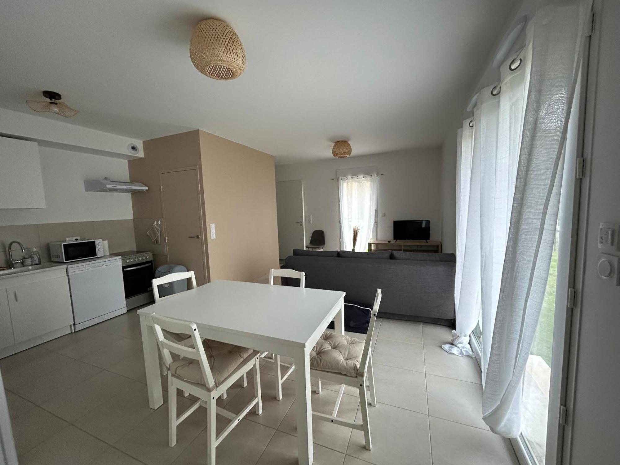 Appartement Avec Jardin Chateauneuf-de-Galaure Exterior foto